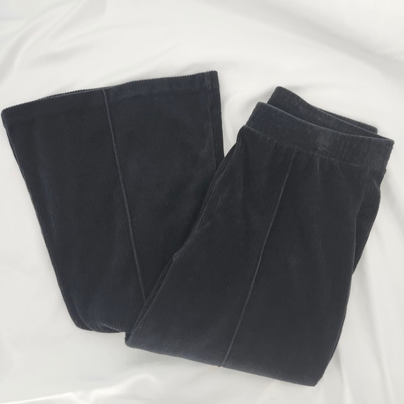 aerie Pants - Aerie Groove On Ribbed Velour Flare Pant Size M Black Wide Wale Cozy Soft Grunge
